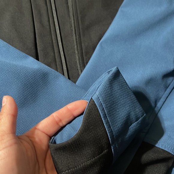 The North Face® Castle Rock Soft Shell Jacket - Picture 9 of 14